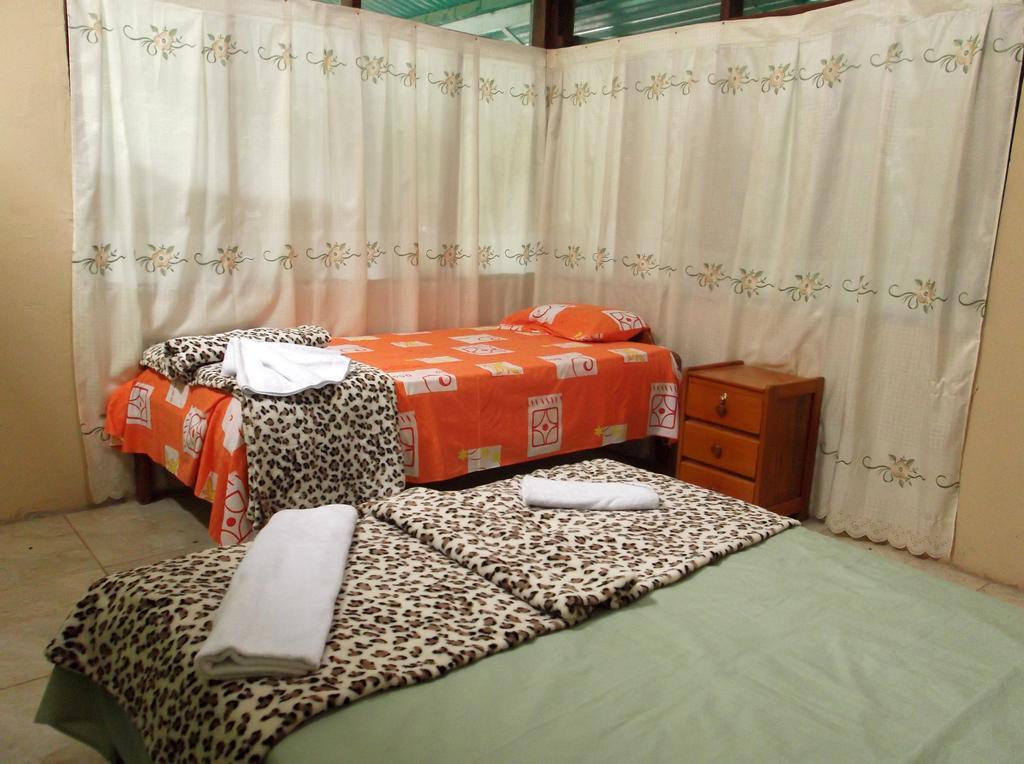 Villa Hermosa de Tambopata Casa Hospedaje&Hostel Puerto Maldonado Habitación foto